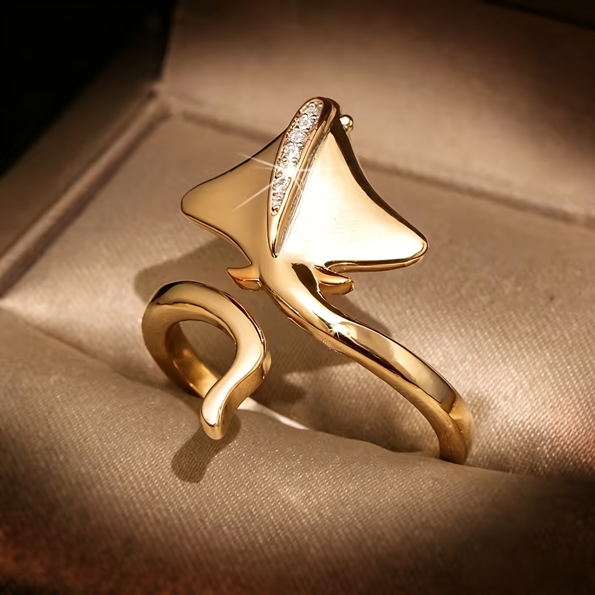 Unisex Adjustable Punk Devil Fish Copper Ring with Zirconia